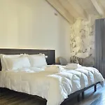 Royal Garden Luxury Rooms